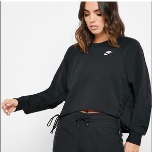 NEW Nike Essential Fleece Cropped Crewneck